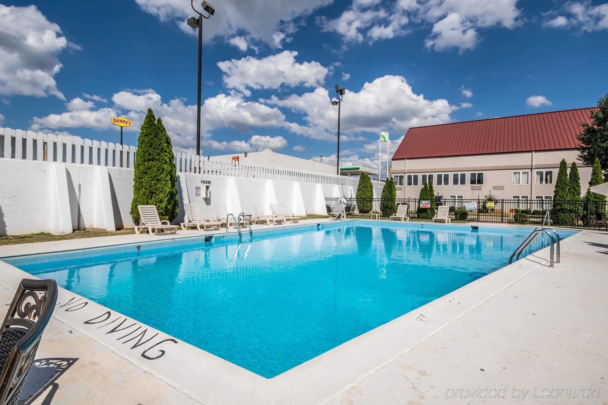 Quality Inn & Suites Elizabethtown Exterior foto